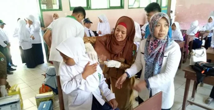 vaksin_mr_bombana 16.451 Anak di Bombana Telah Divaksin MR