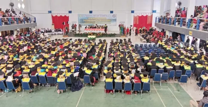 wisuda poltekes kendari 616 Mahasiswa Poltekes Kendari Sandang Gelar Sarjana
