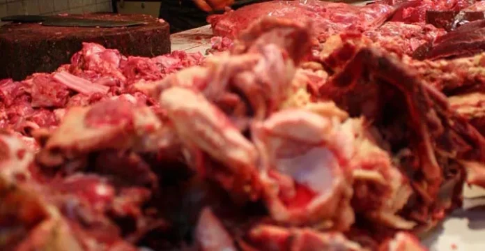 daging busuk ilustrasi Penjual Daging Busuk di Pasar Mandonga Diciduk Polisi