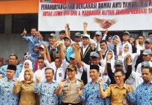 Gelar Deklarasi Damai, Siswa SMA di Kendari Janji Tak Akan Tawuran Lagi Gelar Deklarasi Damai, Siswa SMA di Kendari Janji Tak Akan Tawuran Lagi
