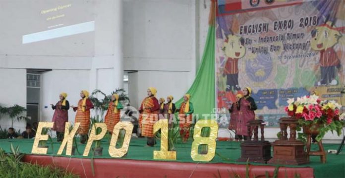 English Expo 2018 FKIP UHO Resmi Dimulai