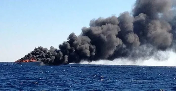 Ilustrasi kapal terbakar