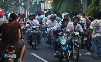 Tawuran, Bukannya Keren Justru Cederai Pendidikan ilustrasi konvoi