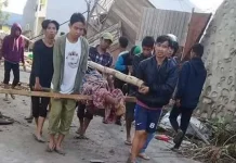 Gempa Palu, Mayat Berserakan di Jalan dan Halaman Gempa Palu, Mayat Berserakan di Jalan dan Halaman