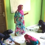 Nuraeni Bausat, Lansia di Kendari yang Aktif Mengajar Bahasa Inggris