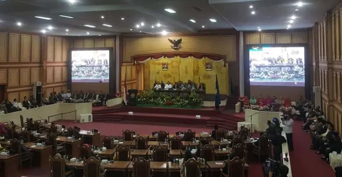 paripurna_ali Ali Mazi akan Copot ASN yang Coba Lobi Jabatan