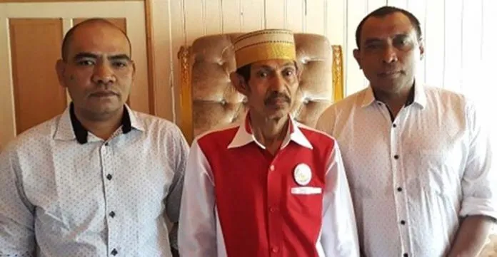 pasangan_tampil Pelantikan Wali Kota Baubau Ditunda, Ketua Tim: Kami Serahkan Sepenuhnya Ke Pemprov