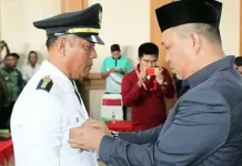 Lantik Camat Lembo, Bupati Konut Keluarkan Tujuh Poin Pakta Integritas Lantik Camat Lembo, Bupati Konut Keluarkan Tujuh Poin Pakta Integritas