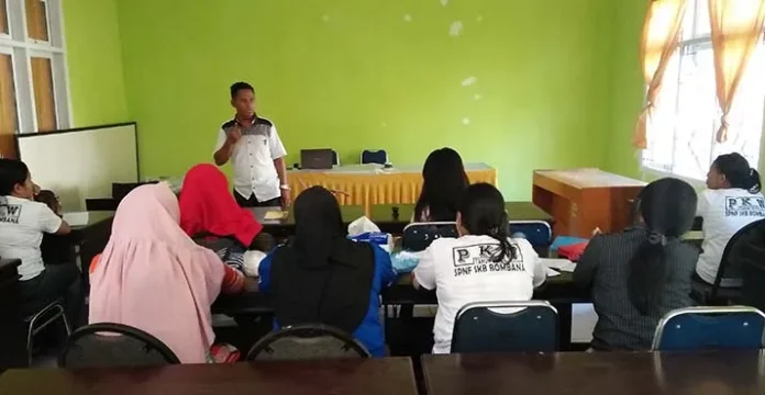 SPNF SKB Beri Pelatihan Kewirausahaan Puluhan Ibu-ibu di Bombana