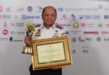 KSOP Kendari Terima Penghargaan Layanan Prima dari Kemenhub KSOP Kendari Terima Penghargaan Layanan Prima dari Kemenhub