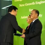 Kunjungi Korsel, Bupati Konsel Terima Penghargaan Federation of Young Farmers