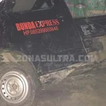 Hilang Kendali, Mobil Tabrak 4 Motor dan Tiga Orang Dilarikan ke RS Hilang Kendali, Mobil Tabrak 4 Motor dan Tiga Orang Dilarikan ke RS