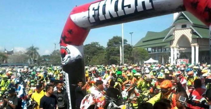 Seribu Rider Ramaikan Jelajah Merah Putih Alam Anoa