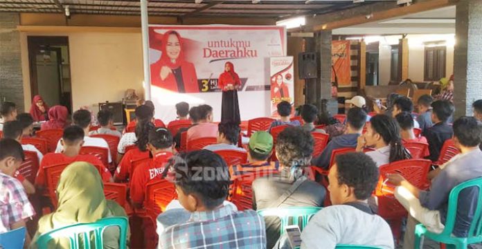 Perkuat Basis, Nirna Lachmudin Kukuhkan Relawan Pemuda