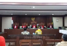 Bacakan Pledoi, Asrun Bantah Ada Fee 2,8 Miliar dari Hasmun Bacakan Pledoi, Asrun Bantah Ada Fee 2,8 Miliar dari Hasmun