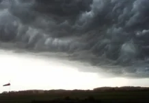 Beraktivitas di Siang hingga Sore, Waspada Awan Comulunimbus Disertai Petir Beraktifitas di Siang hingga Sore, Waspada Awan Comulunimbus Disertai Petir