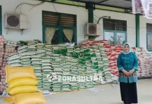 Puluhan Poktan di Bombana Salurkan Bantuan untuk Korban Bencana Sulteng Puluhan Poktan di Bombana Salurkan Bantuan untuk Korban Bencana Sulteng