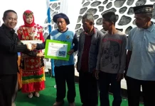 12 Poktan di Kendari Terima Bantuan Alat Pertanian 12 Poktan di Kendari Terima Bantuan Alat Pertanian