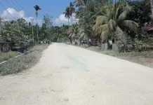 Jalan Poros Ereke-Baubau: Panas Berdebu, Hujan Berlumpur Jalan Poros Ereke-Baubau: Panas Berdebu, Hujan Berlumpur