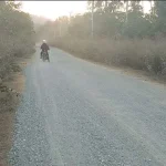 Warga Pulau Kabaena Keluhkan Jalan Berlubang dan Berdebu Warga Pulau Kabaena Keluhkan Jalan Berlubang dan Berdebu