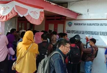 Kantor BKPSDM Busel Sejak Pagi Dipadati Pendaftar CPNS Kantor BKPSDM Busel Sejak Pagi Dipadati Pendaftar CPNS
