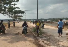 Sembilan Anak di Lagasa Terserang Ispa Akibat Debu Proyek Jalan Sembilan Anak di Lagasa Terserang Ispa Akibat Debu Proyek Jalan