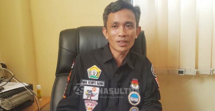 Komisioner KPU Sultra Iwan Rompo Banne