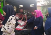 KAHMI dan Forhati Sultra bantu korban bencana Sulteng