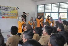 Farmasi UHO Beri Penyuluhan Keamanan Pangan, Obat dan Kosmetik Farmasi UHO Beri Penyuluhan Keamanan Pangan, Obat dan Kosmetik