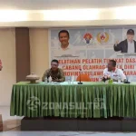 100 Pelatih Bela Diri Dilatih 100 Pelatih Bela Diri Dilatih