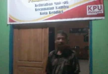 Rumah Habis Terbakar, Keluarga Ini Terpaksa Tinggal di Kantor Kelurahan Rumah Habis Terbakar, Keluarga Ini Terpaksa Tinggal di Kantor Kelurahan