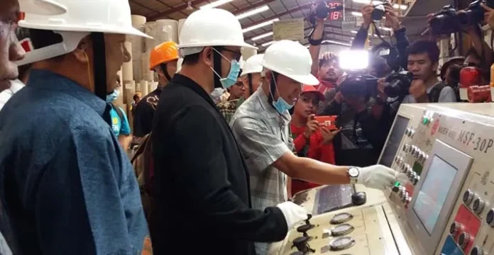 kotak_suara_dibuat Kotak dan Bilik Suara Pemilu di Sultra Buatan Tangerang