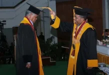 Raih Gelar Doktor di Usia 66 Tahun, La Dupai : Prinsip Saya Longlife Education Raih Gelar Doktor di Usia 66 Tahun, La Dupai : Prinsip Saya Longlife Education