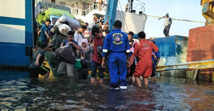 pelabuhan_kolut Ramp Door Pelabuhan Katoi Kolut Rusak, Arus Penumpang Terganggu