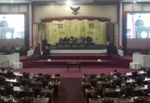 DPRD Sultra Setujui Dua Raperda Usulan Pemprov DPRD Sultra Setujui Dua Raperda Usulan Pemprov