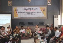 Jelang Pilkades, Polres Bombana Bersama Calon Kades Gelar Deklarasi Damai Jelang Pilkades, Polres Bombana Bersama Calon Kades Gelar Deklarasi Damai