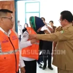 Malas Berkantor, ASN Dishub Bombana Bakal Disanksi Pakai Rompi Orange Malas Berkantor, ASN Dishub Bombana Bakal Disanksi Pakai Rompi Orange
