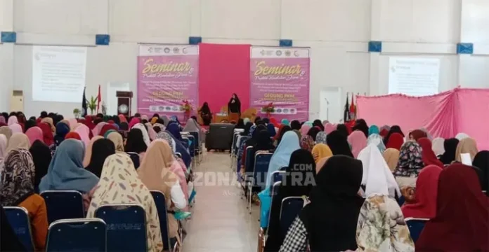 Poltekes Kendari Gelar Seminar tentang Penanganan Gangguan Jiwa