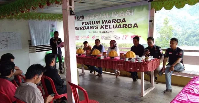 sosialisasi_kolut KPU Kolut Perkenalkan Forum Warga Berbasis Keluarga