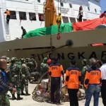 KM Tilongkabila Muat Bantuan Logistik Korban Gempa Palu KM Tilongkabila Muat Bantuan Logistik Korban Gempa Palu