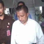 Kejari Tahan Pejabat Dinas Pertanian dan kehutanan Kota Kendari Terkait Dugaan Korupsi Kejari Tahan Pejabat Dinas Pertanian dan kehutanan Kota Kendari Terkait Dugaan Korupsi