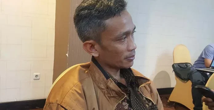 Komisioner KPU Sultra Iwan Rompo Banne
