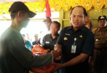 Tekan Angka Pengangguran, Pemda Konut Salurkan Bantuan TKM Tekan Angka Pengangguran, Pemda Konut Salurkan Bantuan TKM