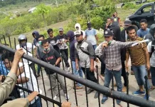 BOM Kepton Desak Tujuh Anggota DPRD Wakatobi Mundur BOM Kepton Desak Tujuh Anggota DPRD Wakatobi Mundur