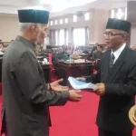 Raperda APBD-P Baru Diserahkan, DPRD Muna Kerja ‘Rodi’ Raperda APBD-P Baru Diserahkan, DPRD Muna Kerja 'Rodi'