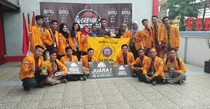 FH UHO Juarai Kompetisi Peradilan Semu Konstitusi Nasional