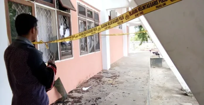 gedung_dispora_muna Gedung Dispora Muna, Dirusak Orang Tak Dikenal