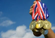 Bulutangkis Porprov, Tim Beregu Putra Kendari Raih Medali Emas Ilustrasi medal