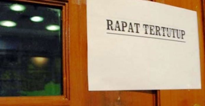 Ilustrasi Rapat Tertutup