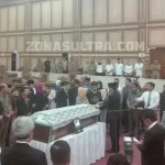 Menyambut Jenazah Joni Syamsuddin, Duka Menyelimuti Gedung DPRD Sultra Menyambut Jenazah Joni Syamsuddin, Duka Menyelimuti Gedung DPRD Sultra